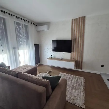 Apartment Lana Autor *